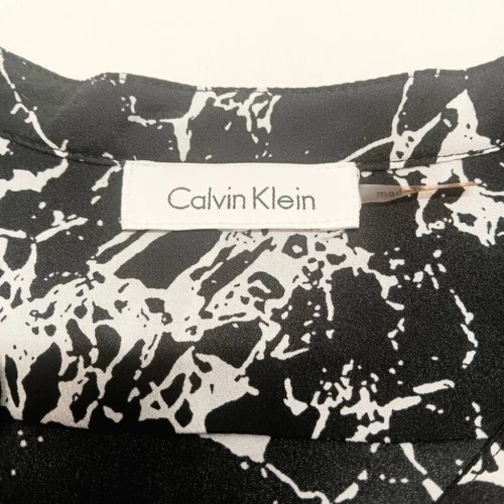 Calvin Klein Womens Blouse Medium Black White Roll Tab Long Sleeve Front Pockets - Picture 5 of 9